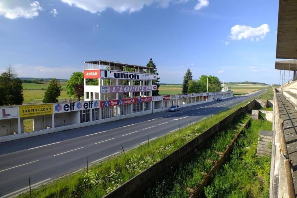 Les 3 Bulles Apartment Gueux Екстериор снимка